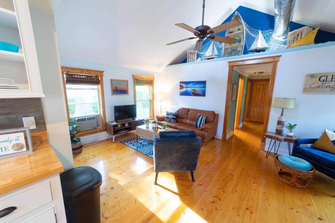 The Charming Glenn Cottage! Walk To Lake Michigan! Fennville Екстериор снимка