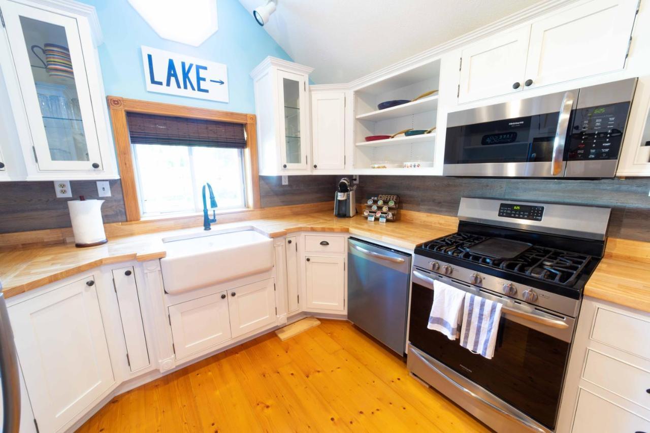 The Charming Glenn Cottage! Walk To Lake Michigan! Fennville Екстериор снимка