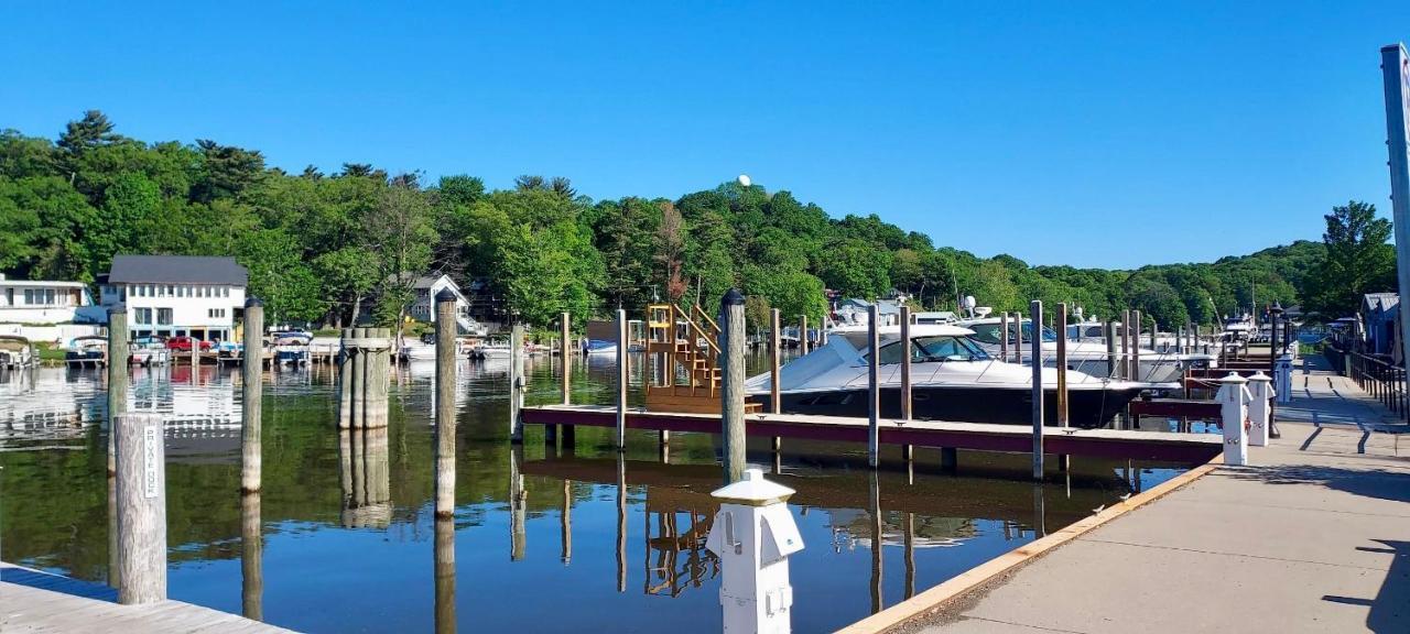The Charming Glenn Cottage! Walk To Lake Michigan! Fennville Екстериор снимка