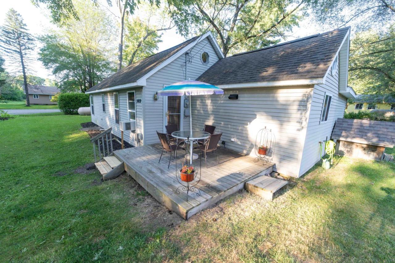 The Charming Glenn Cottage! Walk To Lake Michigan! Fennville Екстериор снимка