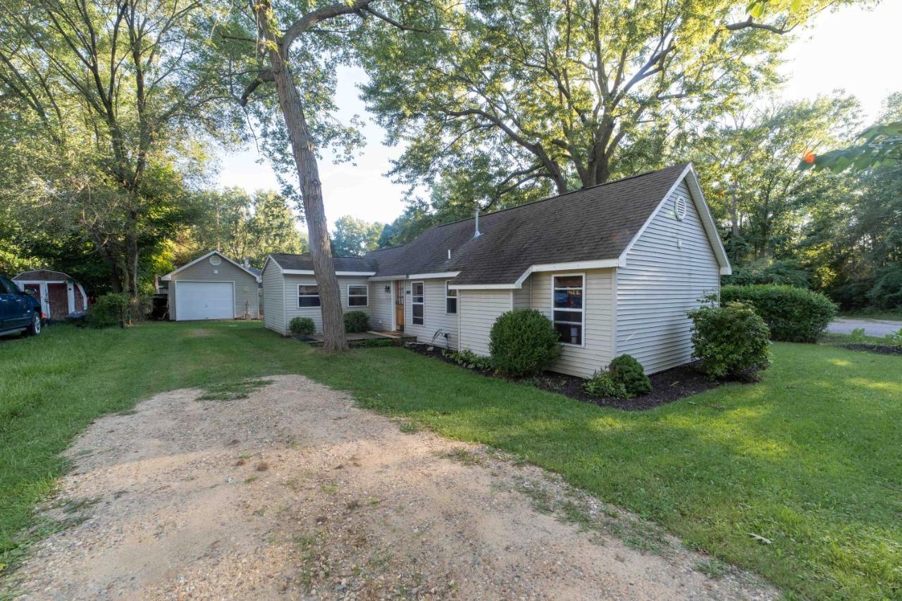The Charming Glenn Cottage! Walk To Lake Michigan! Fennville Екстериор снимка