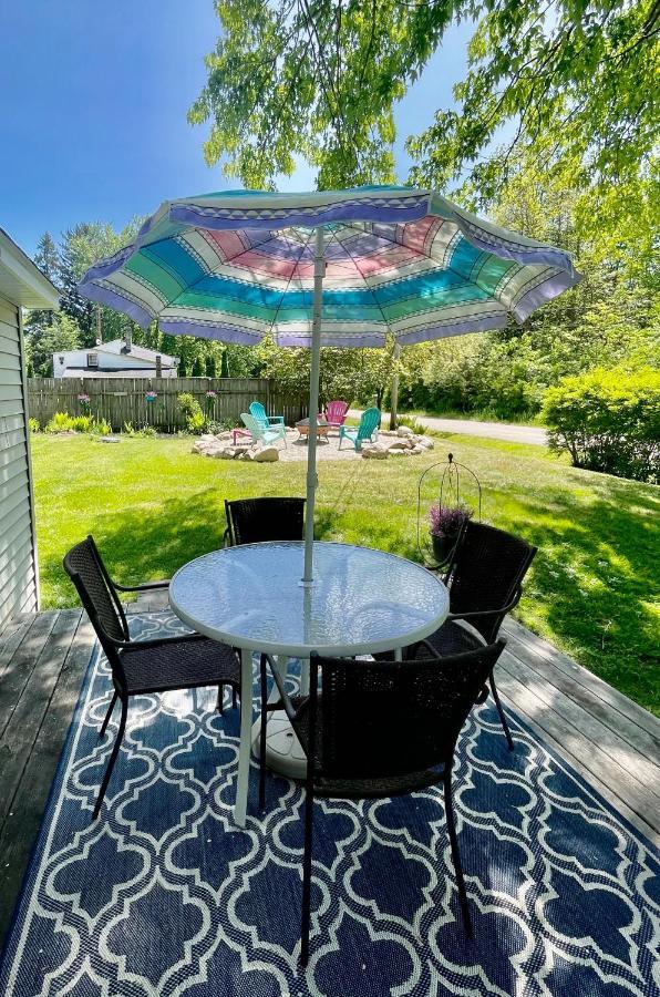 The Charming Glenn Cottage! Walk To Lake Michigan! Fennville Екстериор снимка